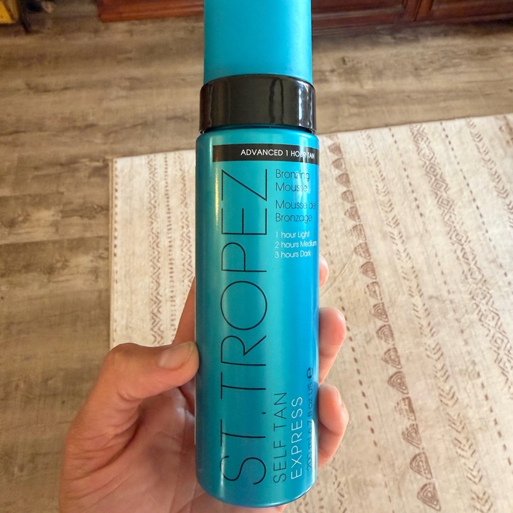 St. Tropez Self Tan Express Mousse - Turquoise Bottle